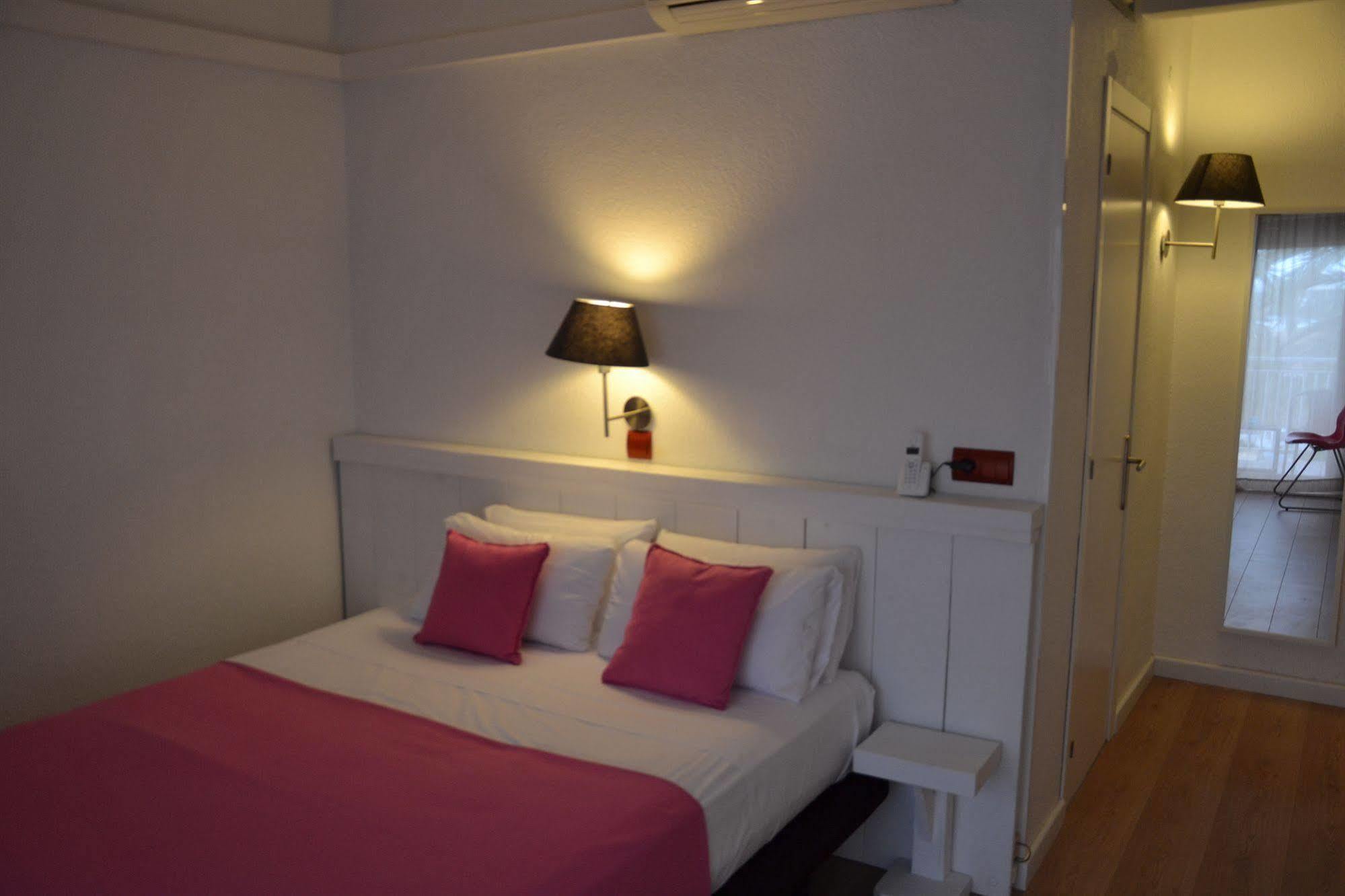 Solvi Hotel - Adults Only Vilanova i la Geltrú Eksteriør billede