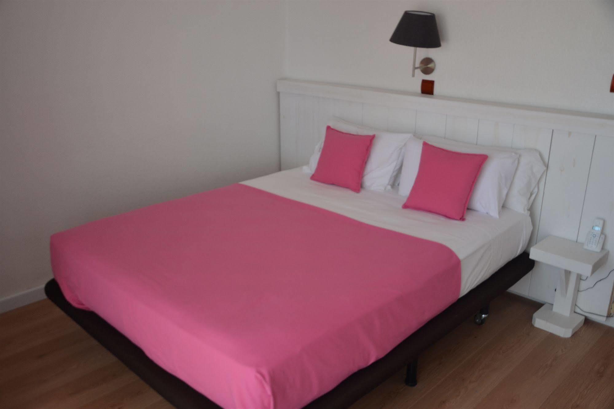 Solvi Hotel - Adults Only Vilanova i la Geltrú Eksteriør billede